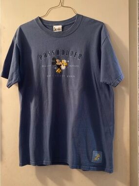 Rare genuine authentic Walt Disney World pass holder vintage unisex t shirt